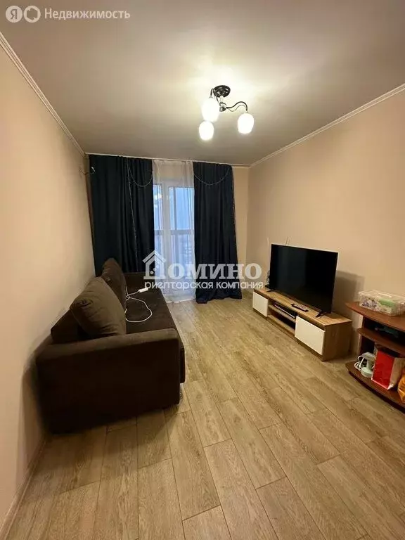 1-комнатная квартира: Тюмень, улица Монтажников, 61 (35 м) - Фото 0