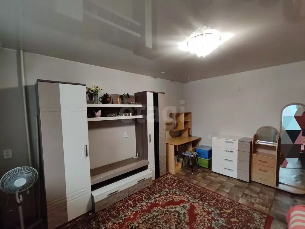 3-к кв. Кемеровская область, Юрга Волгоградская ул., 26 (59.3 м) - Фото 1