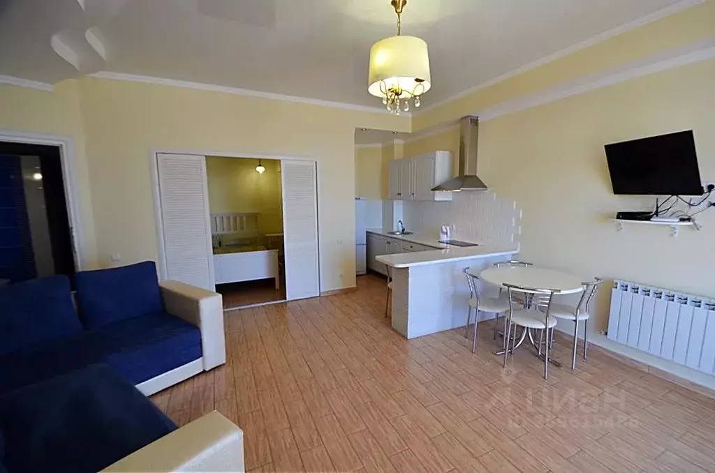 2-к кв. Крым, Феодосия наб. Черноморская, 1В (35.0 м) - Фото 1