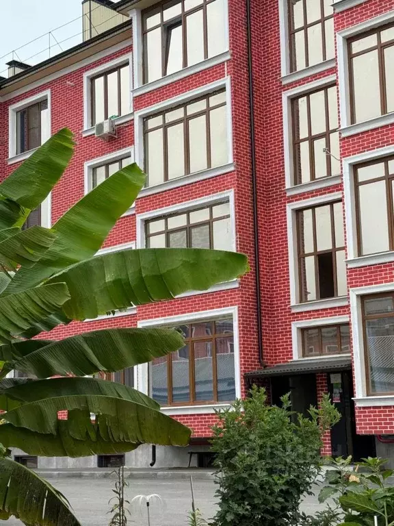 3-к кв. Кабардино-Балкария, Нальчик ул. Шогенова, 77 (91.8 м) - Фото 1