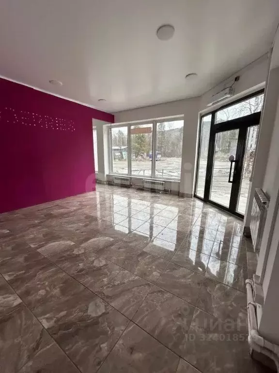 Торговая площадь в Алтай, Майминский район, с. Соузга Центральная ул. ... - Фото 1