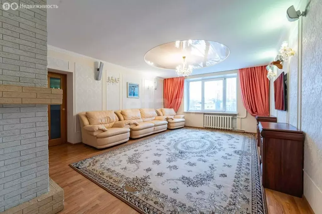 4-комнатная квартира: Пермь, улица Малкова, 26А (153.2 м) - Фото 1