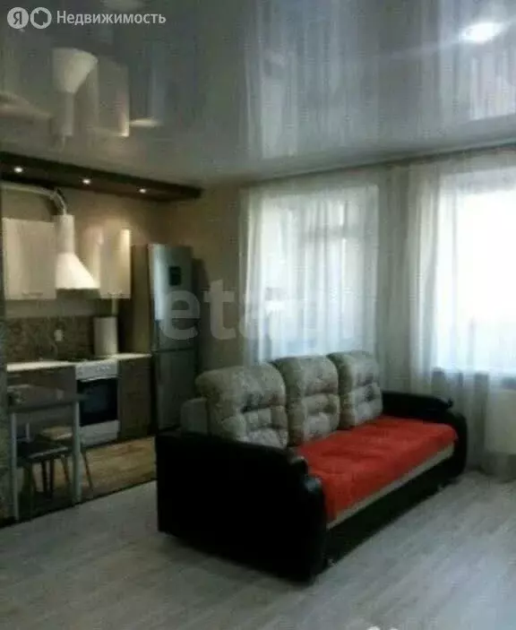 Квартира-студия: Омск, улица 13-я Линия, 37к2 (31.3 м) - Фото 1