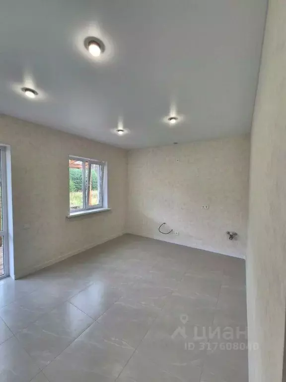 Дом в Свердловская область, Белоярский муниципальный округ, пос. ... - Фото 1