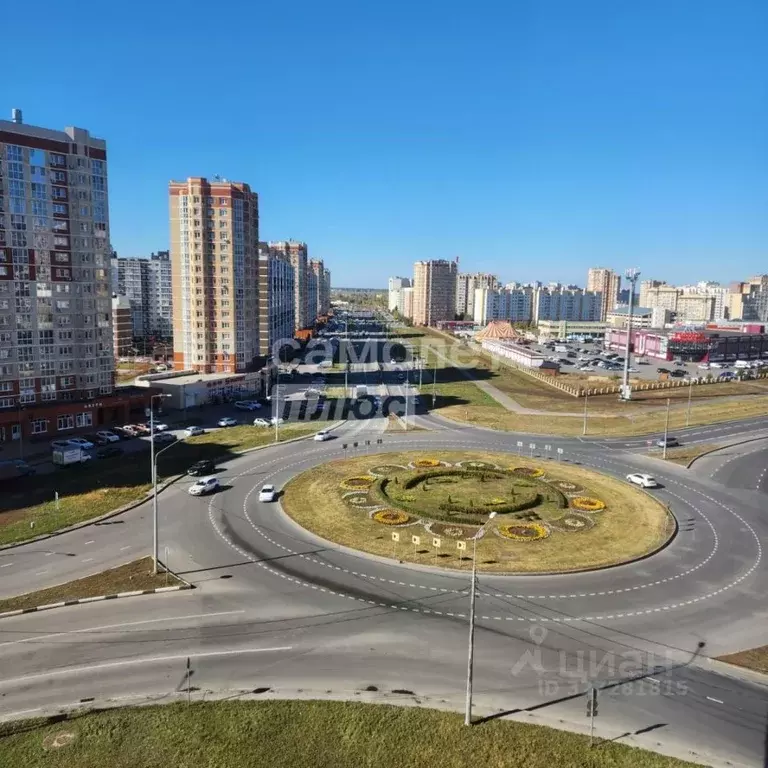 3-к кв. Липецкая область, Липецк ул. И.В. Свиридова, 18 (83.0 м) - Фото 2