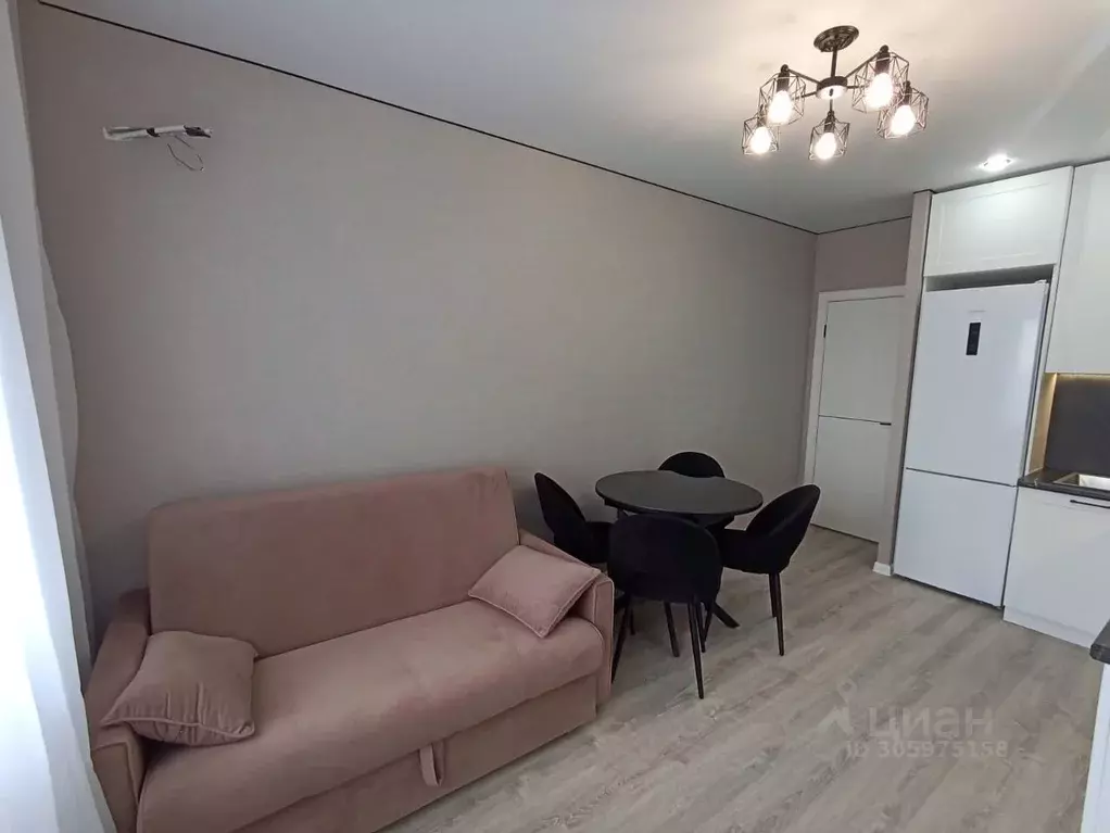 2-к кв. Саратовская область, Саратов ул. Большая Садовая, 143 (58.0 м) - Фото 1