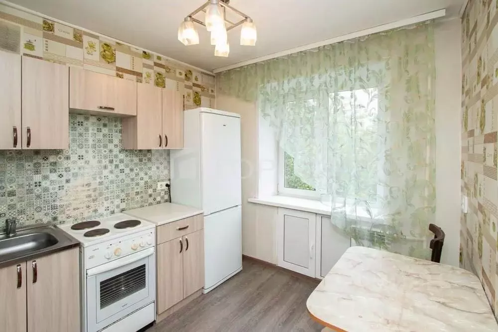1-к кв. Кемеровская область, Новокузнецк ул. Спартака, 24 (31.4 м) - Фото 0