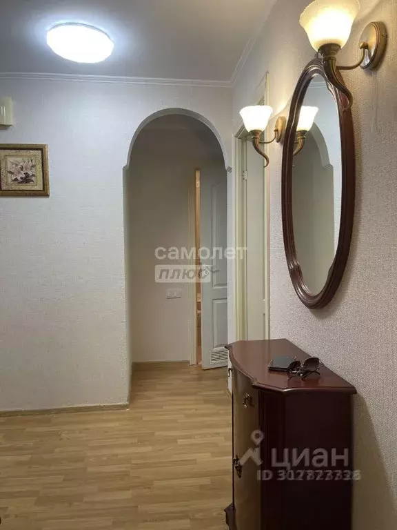 2-к кв. Москва ул. Паршина, 21К2 (42.0 м) - Фото 0