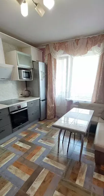 1-к. квартира, 42 м, 2/9 эт. - Фото 0