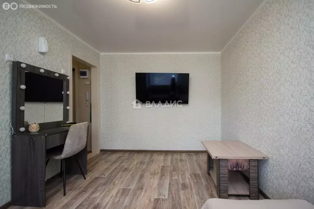 2-комнатная квартира: Балаково, улица Комарова, 122 (25 м) - Фото 0