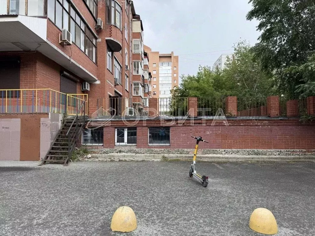 Помещение свободного назначения в Тюменская область, Тюмень ул. ... - Фото 2