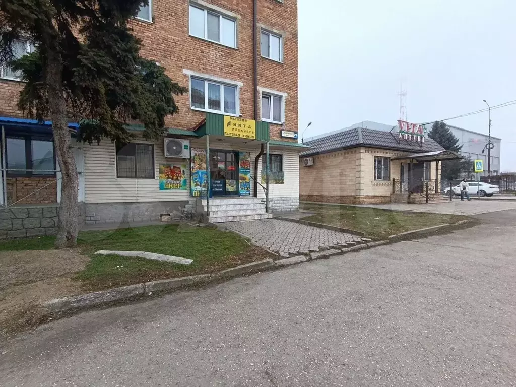 Продам торговое помещение, 42.7 м - Фото 1
