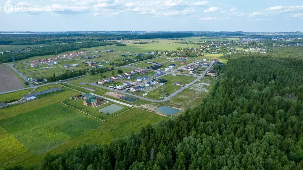 Дом в Гатчинский район, Таицкое городское поселение, деревня Истинка, . - Фото 0