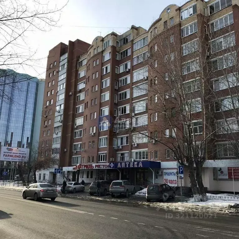 2-к кв. Тюменская область, Тюмень ул. 50 лет Октября, 3к1 (72.1 м) - Фото 0