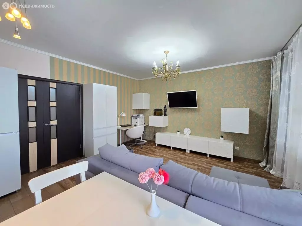 2-комнатная квартира: Пенза, улица Антонова, 22 (61.6 м) - Фото 2