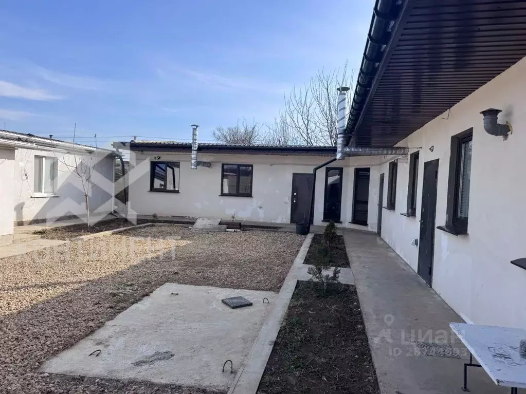 Дом в Крым, Евпатория Исмаил-Бей мкр, ул. Ашика Умера (191 м) - Фото 1