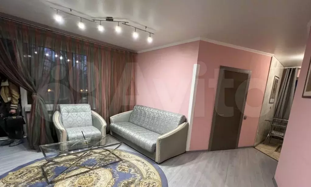 2-к. квартира, 60 м, 3/9 эт. - Фото 1
