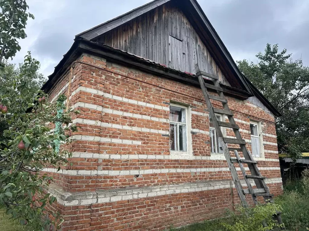 Дом в Саратовская область, Энгельс Северная ул., 12 (82 м) - Фото 1