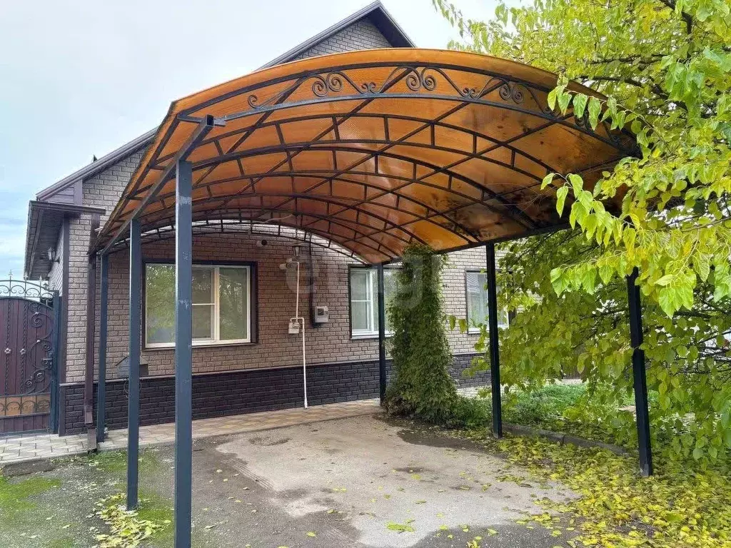 Дом в Белгородская область, Валуйки ул. Володарского, 152 (138 м) - Фото 2