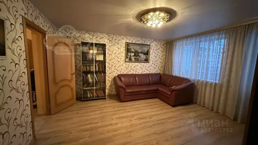 3-к кв. Санкт-Петербург ул. Есенина, 36К1 (58.6 м) - Фото 0