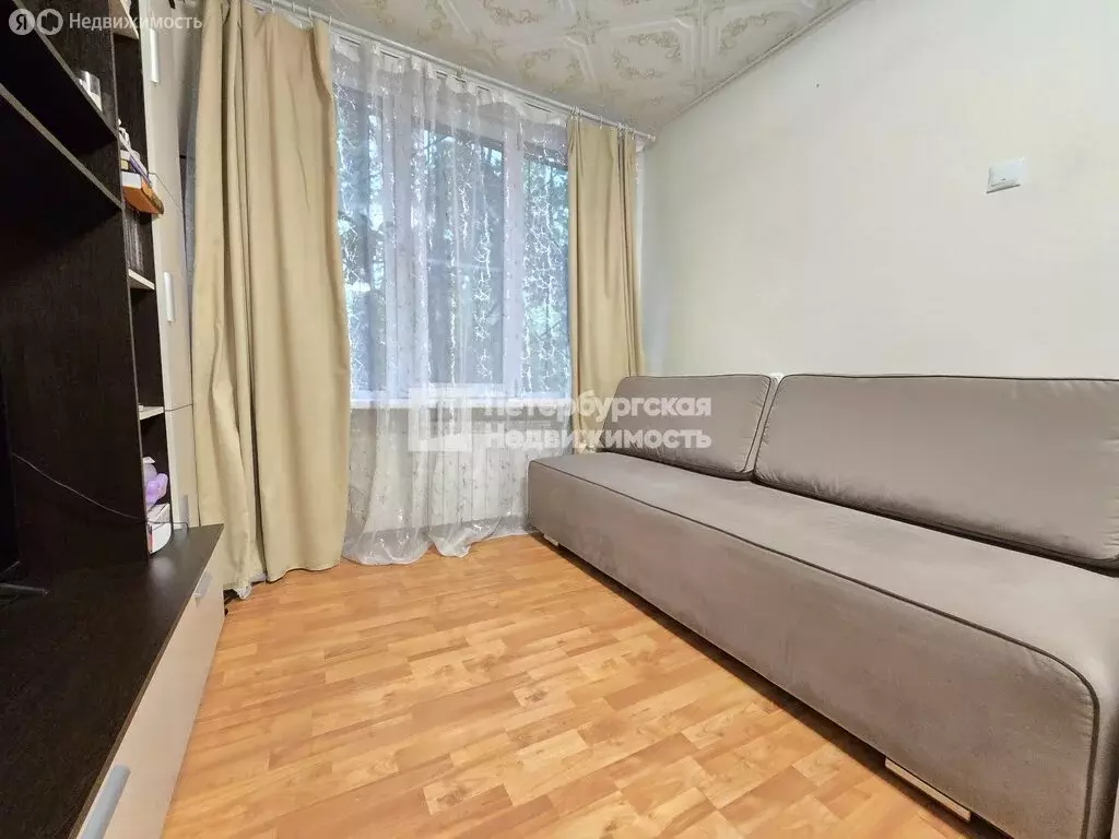 3-комнатная квартира: Санкт-Петербург, улица Костюшко, 70 (41.8 м) - Фото 1