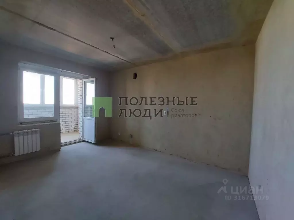 2-к кв. Орловская область, Орел Ливенская ул., 33к2 (71.8 м) - Фото 1