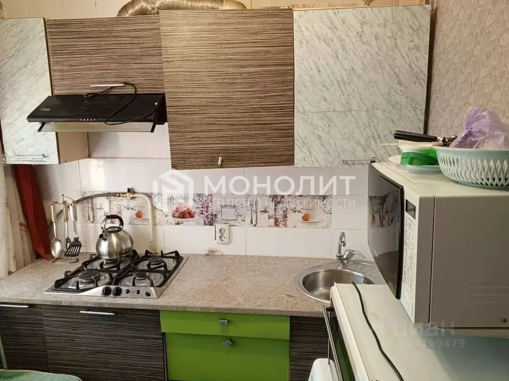 2-к кв. Белгородская область, Старый Оскол Стадионная ул., 12Г (42.0 ... - Фото 1