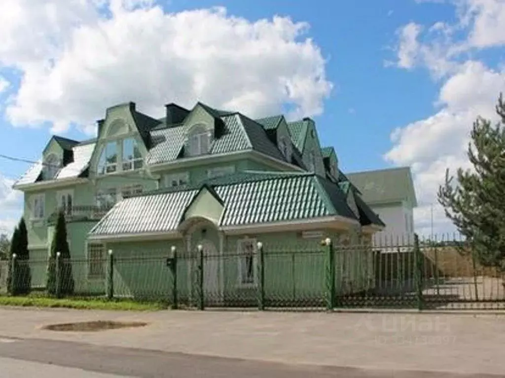 Дом в Санкт-Петербург пос. Стрельна, Тракторный пер. (924 м) - Фото 1