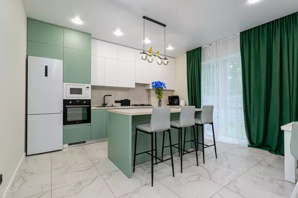 Таунхаус в Пермский край, Пермь ул. 6-я Линия, 40 (197 м) - Фото 1