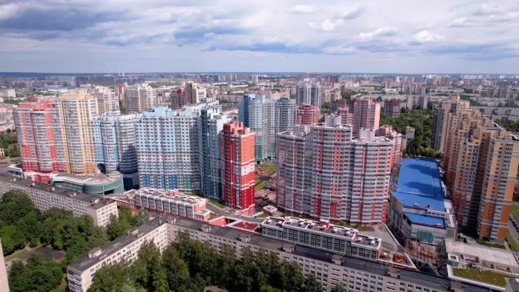 3-к кв. Санкт-Петербург ул. Кустодиева, 7к1 (97.49 м) - Фото 1