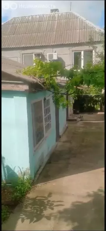 Дом в село Мысхако, 8-я Гвардейская улица, 42 (180 м) - Фото 1