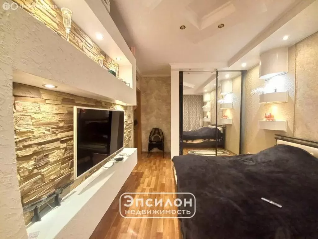 2-комнатная квартира: Курск, проспект Вячеслава Клыкова, 30 (57.39 м) - Фото 1