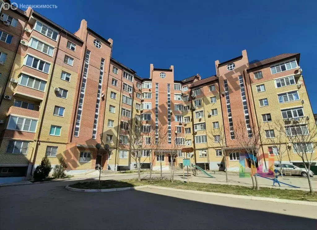 5-комнатная квартира: Элиста, 9-й микрорайон, 53 (160 м) - Фото 1