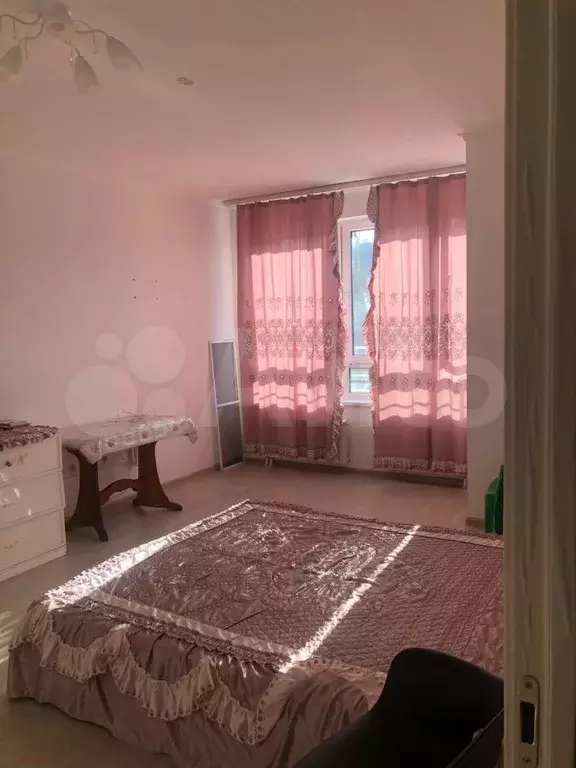 1-к. квартира, 42 м, 2/10 эт. - Фото 1