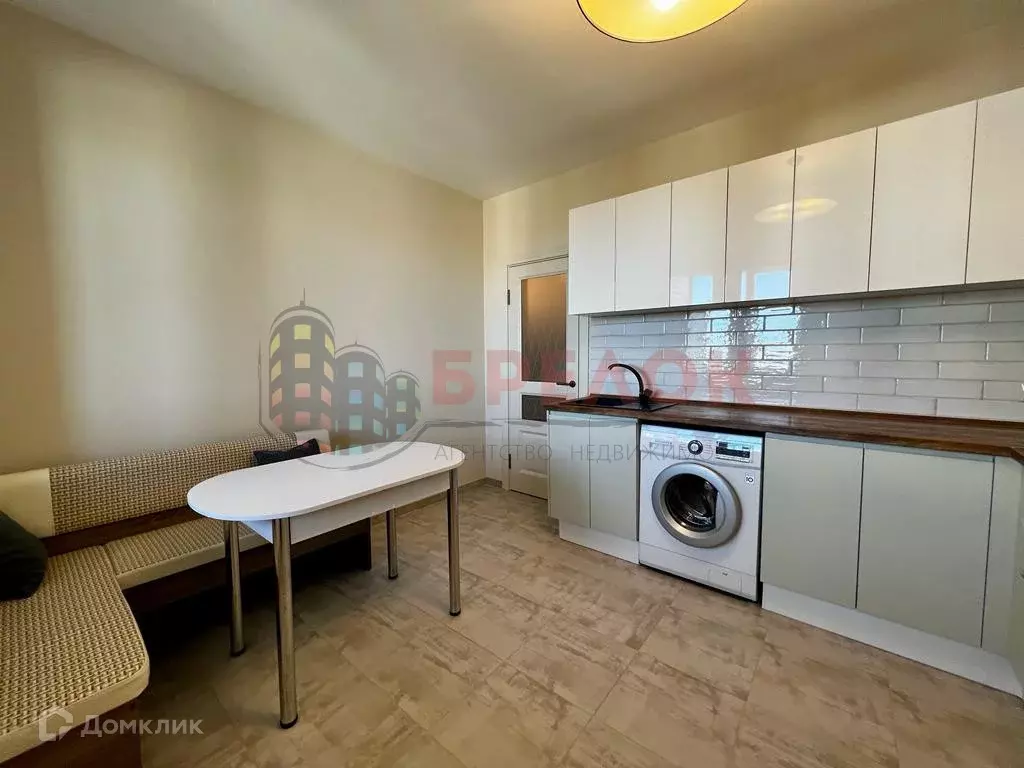 Продаётся 1-к квартира, 42 м - Фото 1