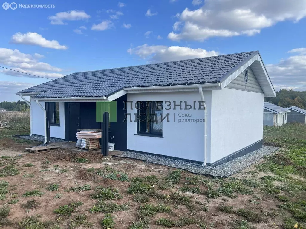 Дом в Завьяловский район, деревня Красный Кустарь (110 м) - Фото 1