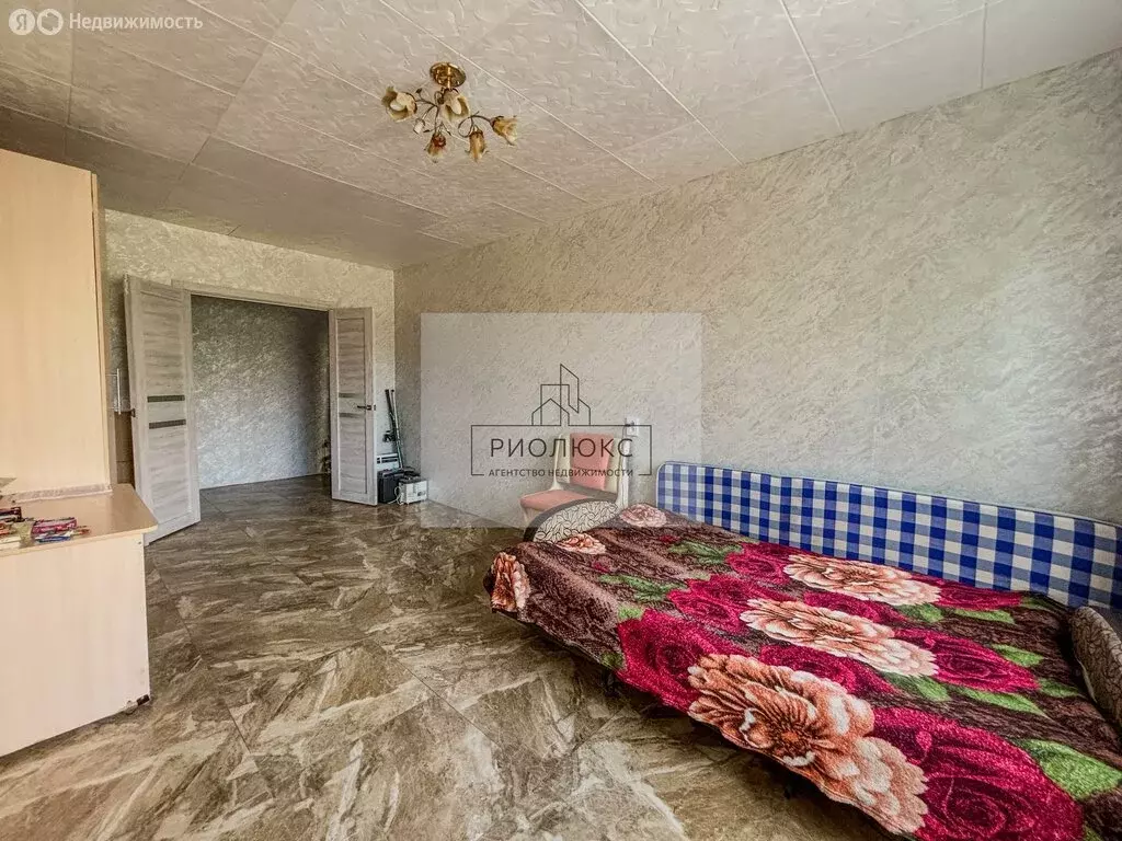 3-комнатная квартира: Магнитогорск, улица Ворошилова, 37 (65 м) - Фото 1
