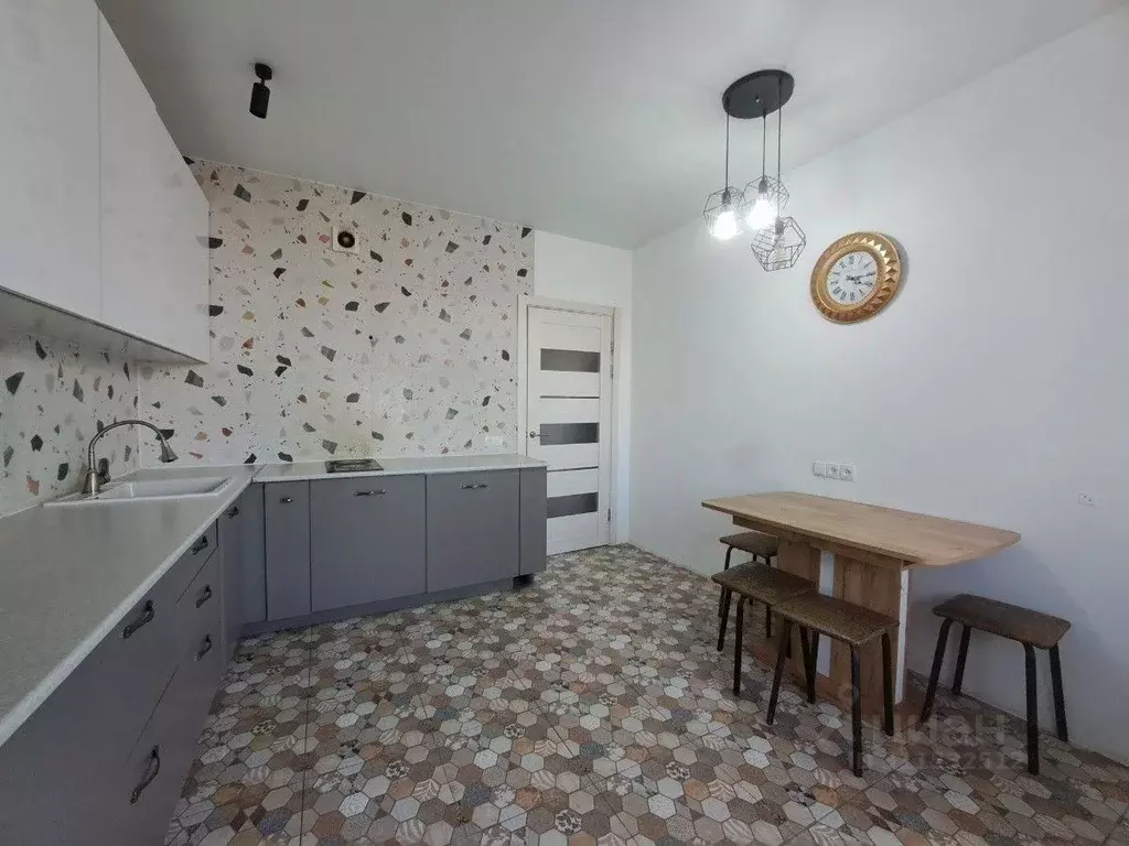 3-к кв. Севастополь ул. Токарева, 18В (73.8 м) - Фото 1