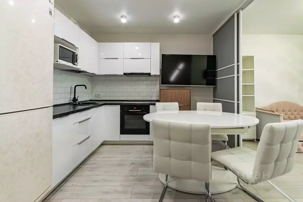 2-к кв. Свердловская область, Верхняя Пышма ул. Петрова, 34В (52.3 м) - Фото 2