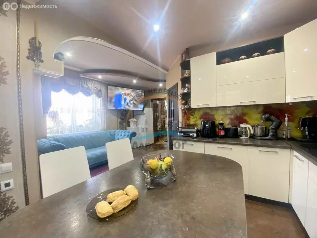 3-комнатная квартира: Анапа, Русская улица, 23 (120 м) - Фото 2