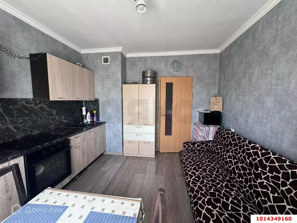 Продаётся 1-к квартира, 50 м - Фото 1
