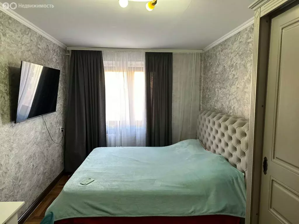 3-комнатная квартира: Нальчик, Тырныаузский проезд, 3 (80 м) - Фото 1