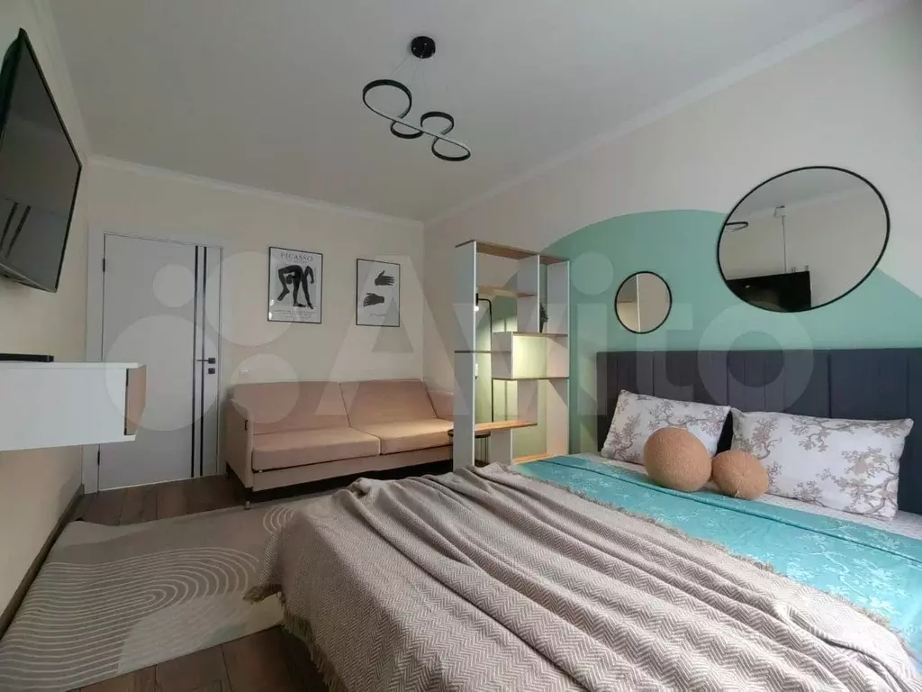 1-к. квартира, 40 м, 1/9 эт. - Фото 1