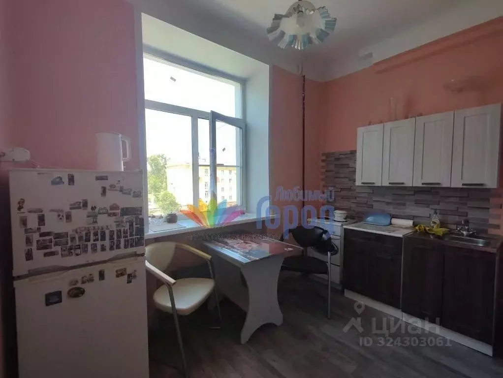 3-к кв. Кемеровская область, Новокузнецк ул. Ушинского, 4А (60.4 м) - Фото 2