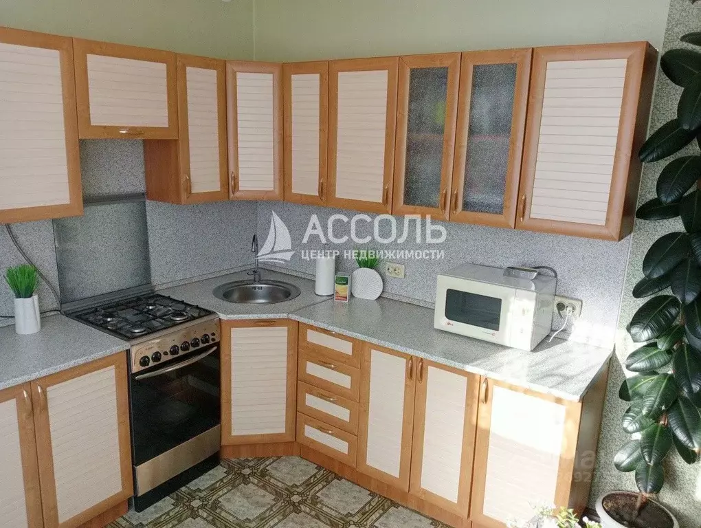 Дом в Омская область, Таврическое рп ул. 4-я Омская, 5 (94 м) - Фото 2