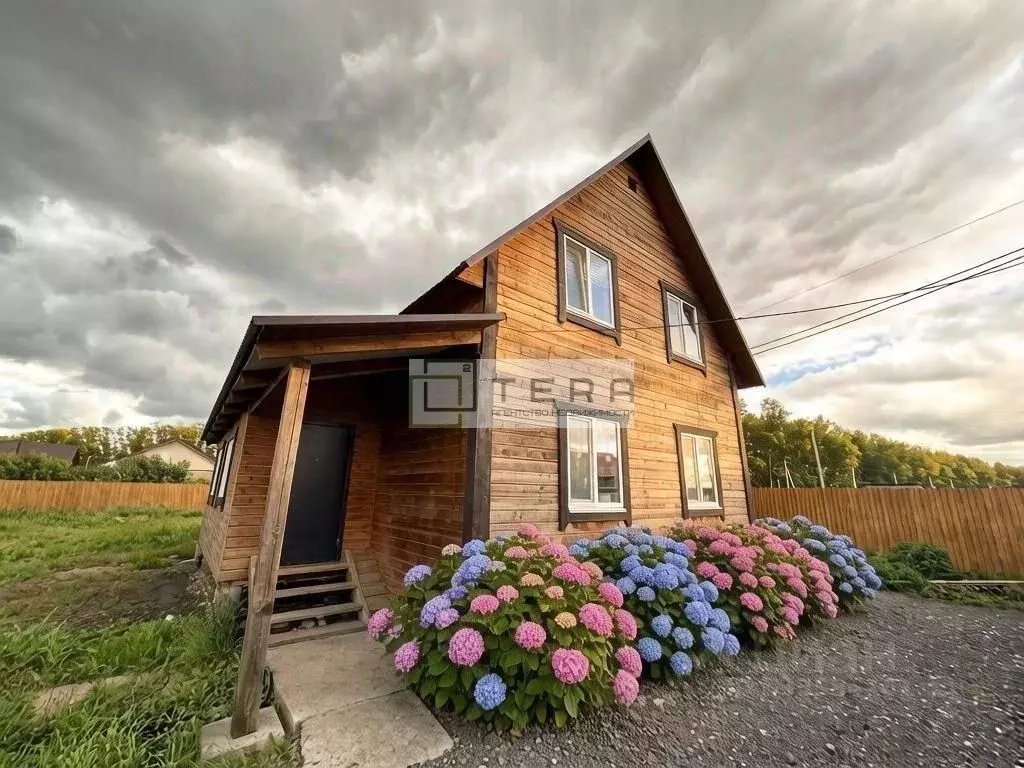 Дом в Башкортостан, с. Иглино ул. Салаватская, 2 (120 м) - Фото 1