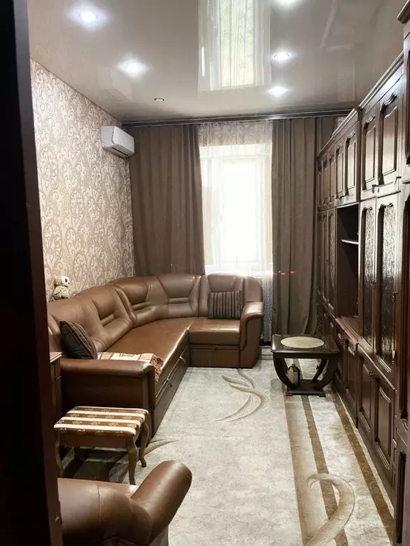 3-к кв. Челябинская область, Челябинск ул. Свободы, 86 (52.2 м) - Фото 0