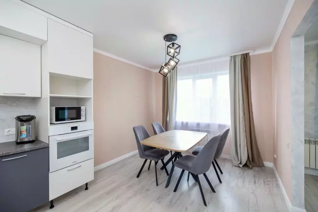 Дом в Оренбургская область, Оренбургский район, Ивановский сельсовет, ... - Фото 1