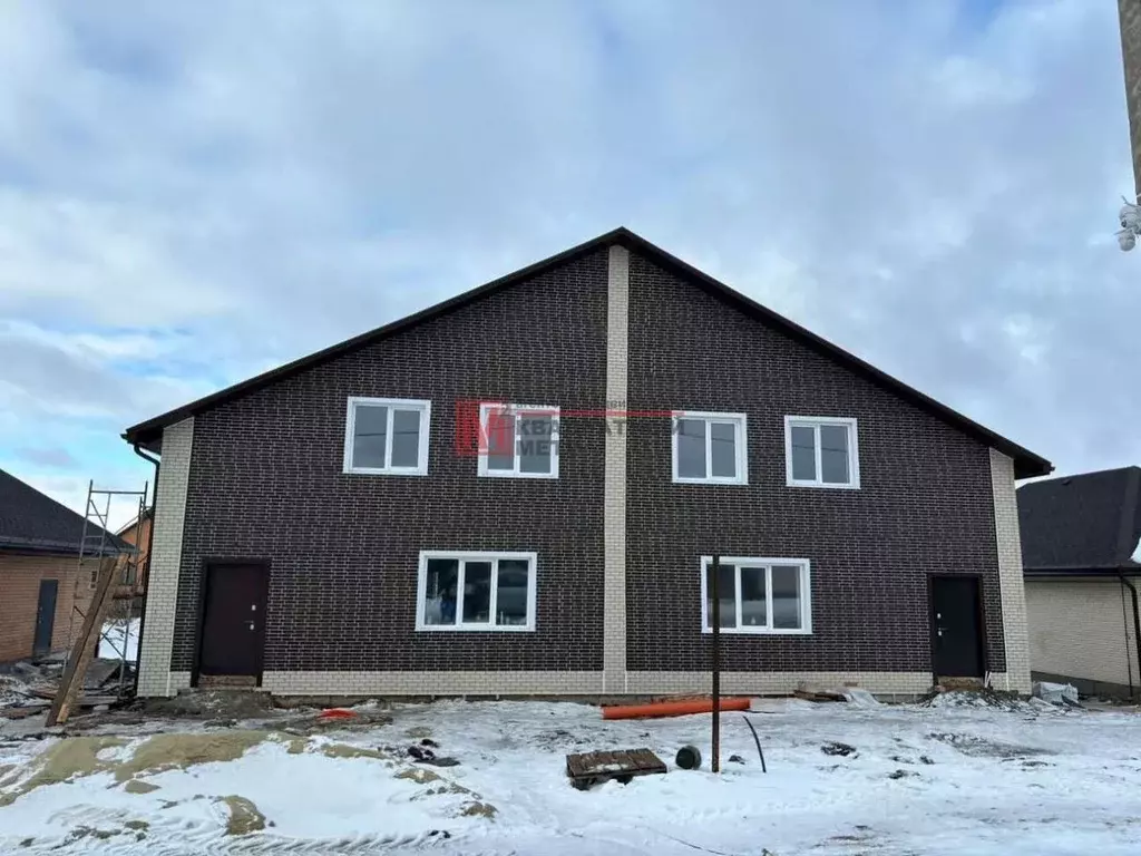 Дом в Белгородская область, Старый Оскол ул. Товолжанская (150 м) - Фото 0