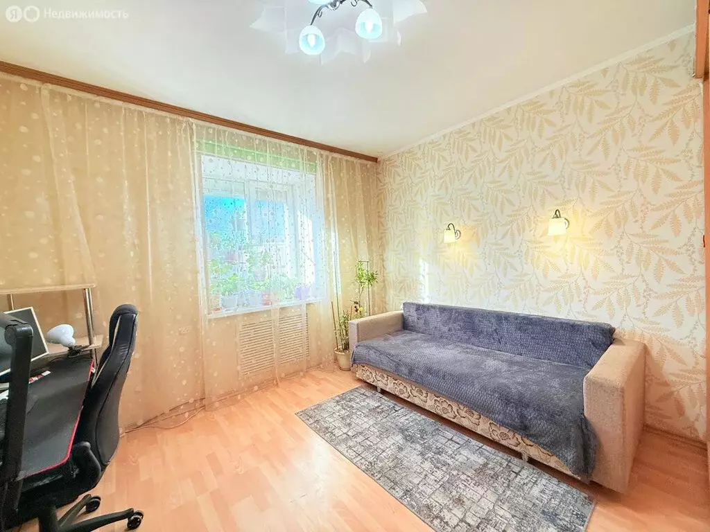 3-комнатная квартира: Комсомольск-на-Амуре, улица Кирова, 31 (99.1 м) - Фото 1